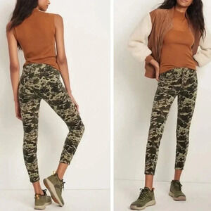 Pilcro x Anthropologie | Camo high rise skinny corduroy pants Women’s size 28